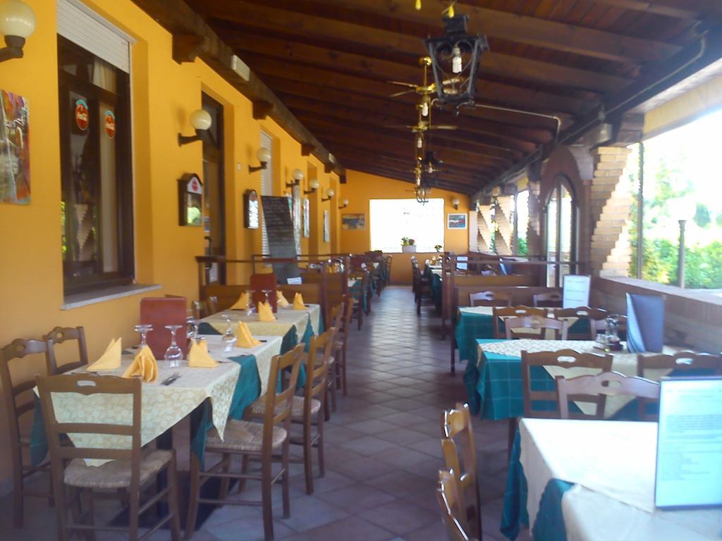 Villa Casa Vacanza Holiday à Pieris Extérieur photo
